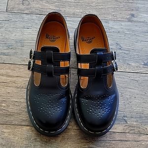 Dr. Martens Mary Jane's size 8